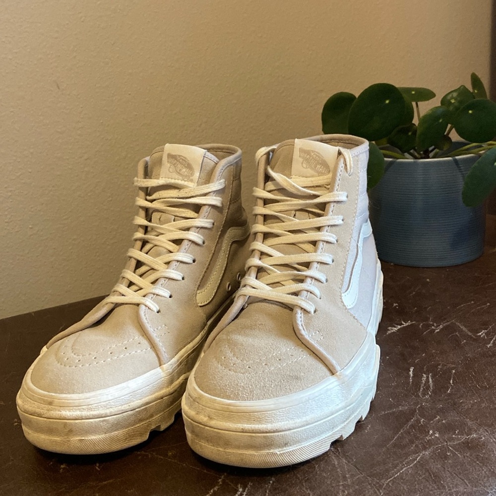 Vans High Top Skateboard shoe